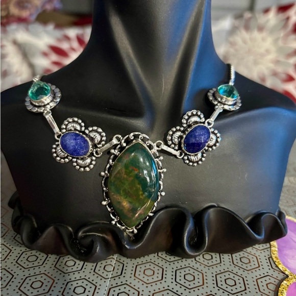 Silver and Blue Filigree Necklace with Cabochon Gemstones - Picture 1 of 7